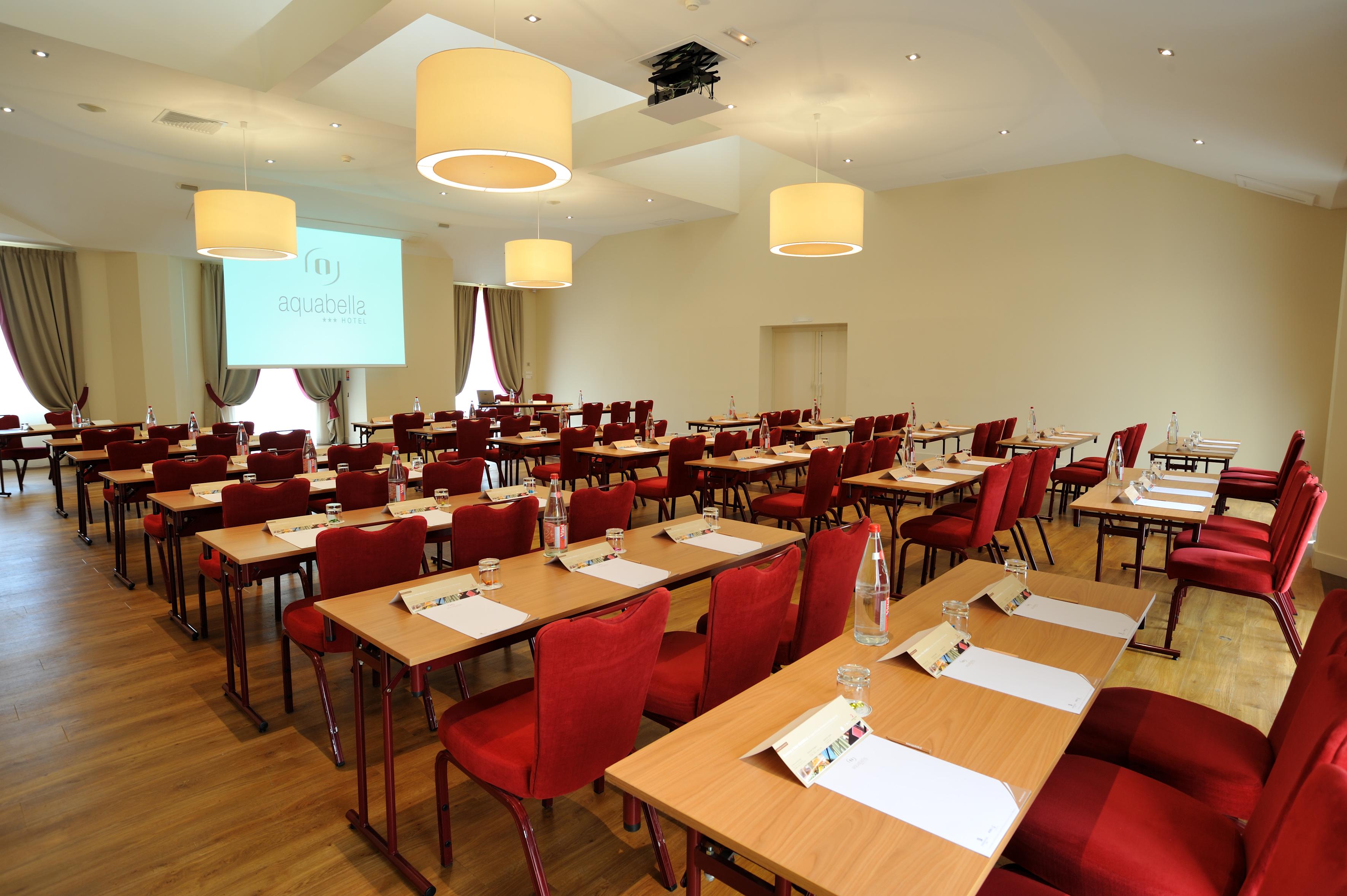 Aquabella Hôtel&spa Hotel 4*