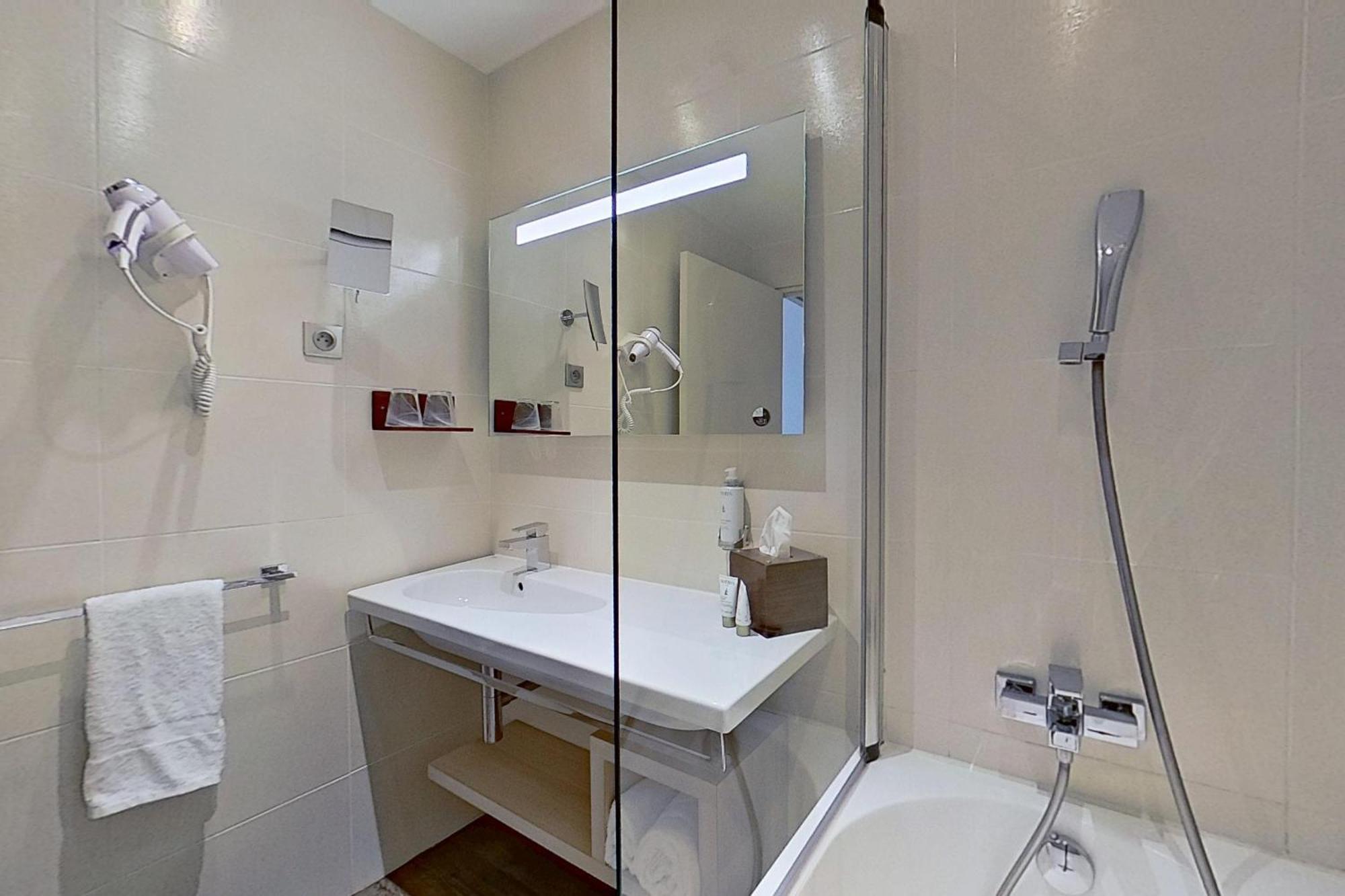Aquabella & Hotel 4*